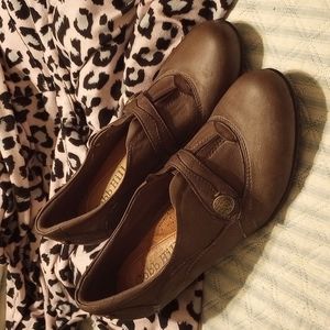 Cobb Hill by New Balance Ladies 8 1/2 W leather upper